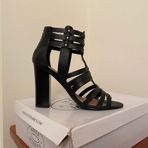 Steve Madden black wedges